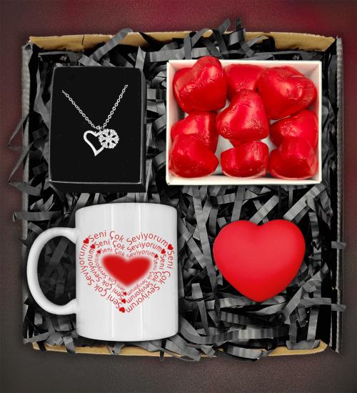2 Farklı Tasarım Sevgili Kupası&Ledli Işıklı Kalp&Kalpli Kar Tanesi Kolye&Özel Kutusunda Çikolata Hediye Seti